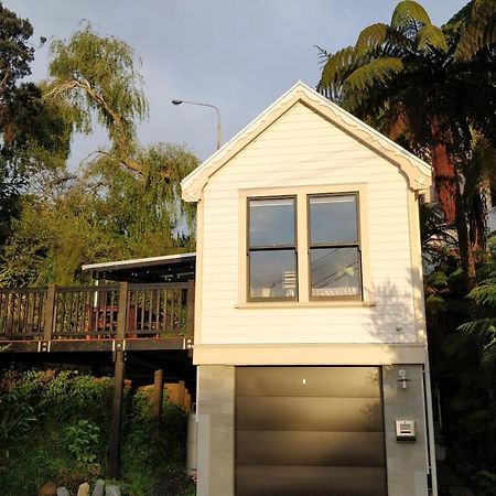 Tiny House In The Sky Hotel Dunedin Ngoại thất bức ảnh